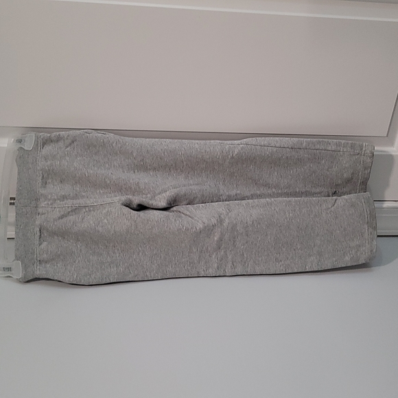 Gap Kids boys medium regular gray sweatpants. - Picture 2 of 3